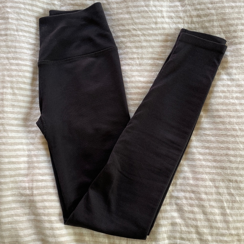 Alo Ribbed Leggings